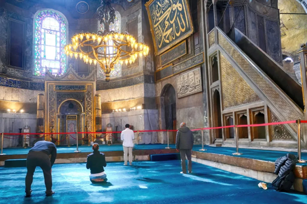 Ottoman Prayer Hall in Masjid e nabvi